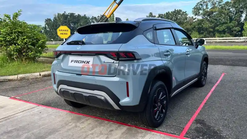 Suzuki Fronx Resmi Meluncur: Harga Mulai Rp250 Juta, Spesifikasi Lengkap!
