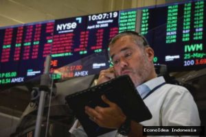 Koreksi Wall Street: Mimpi Reli Saham Usai Perang Dagang AS-China Sirna?