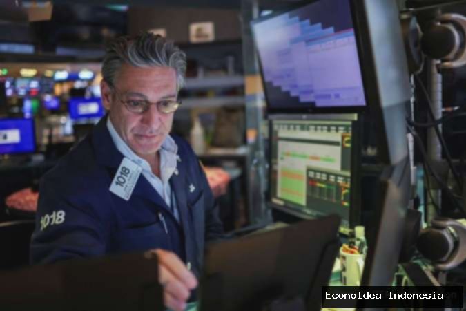 Wall Street Ambles, Investor Fokus pada RUU Pajak Trump: Dampaknya?