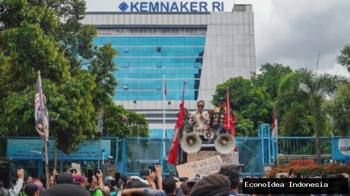 Aksi Besar-besaran Driver Ojol: Protes Ketenagakerjaan, Matikan Aplikasi & Turun ke Jalan